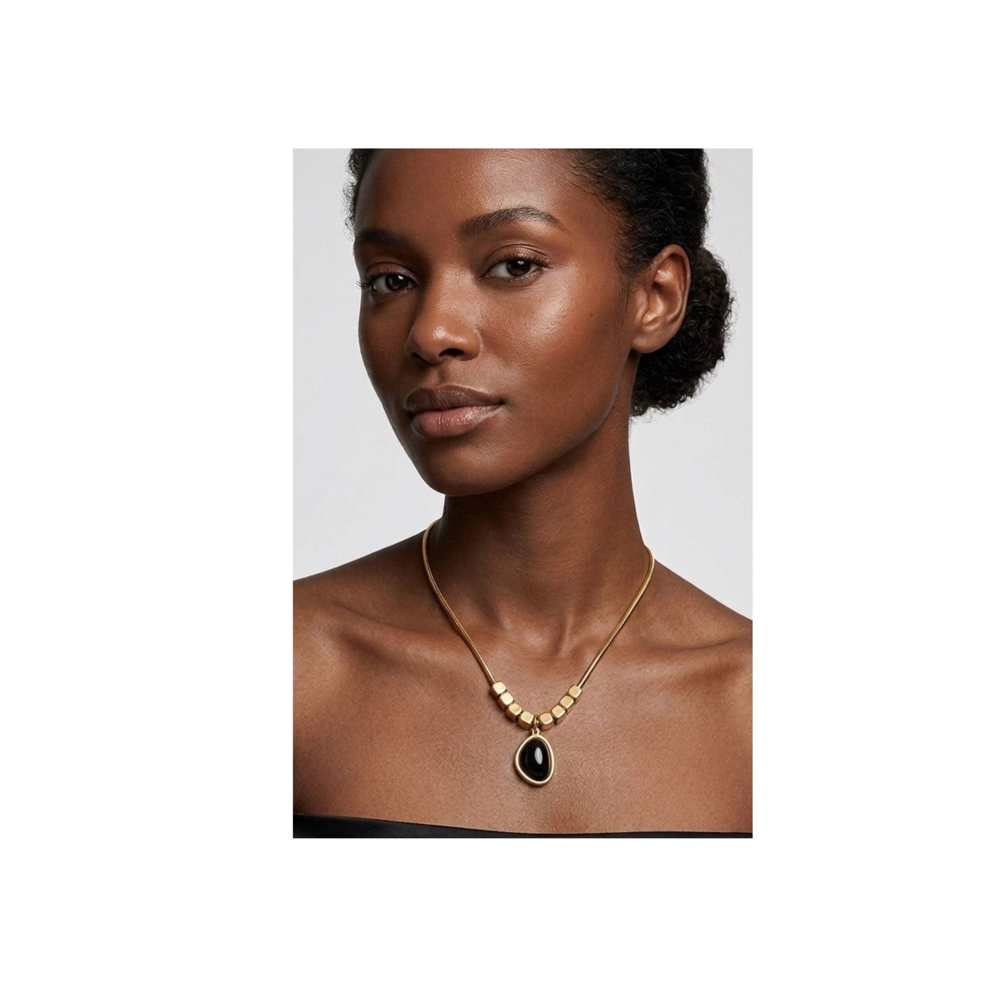 Aura Collection – Noir Aura Pendant Necklace