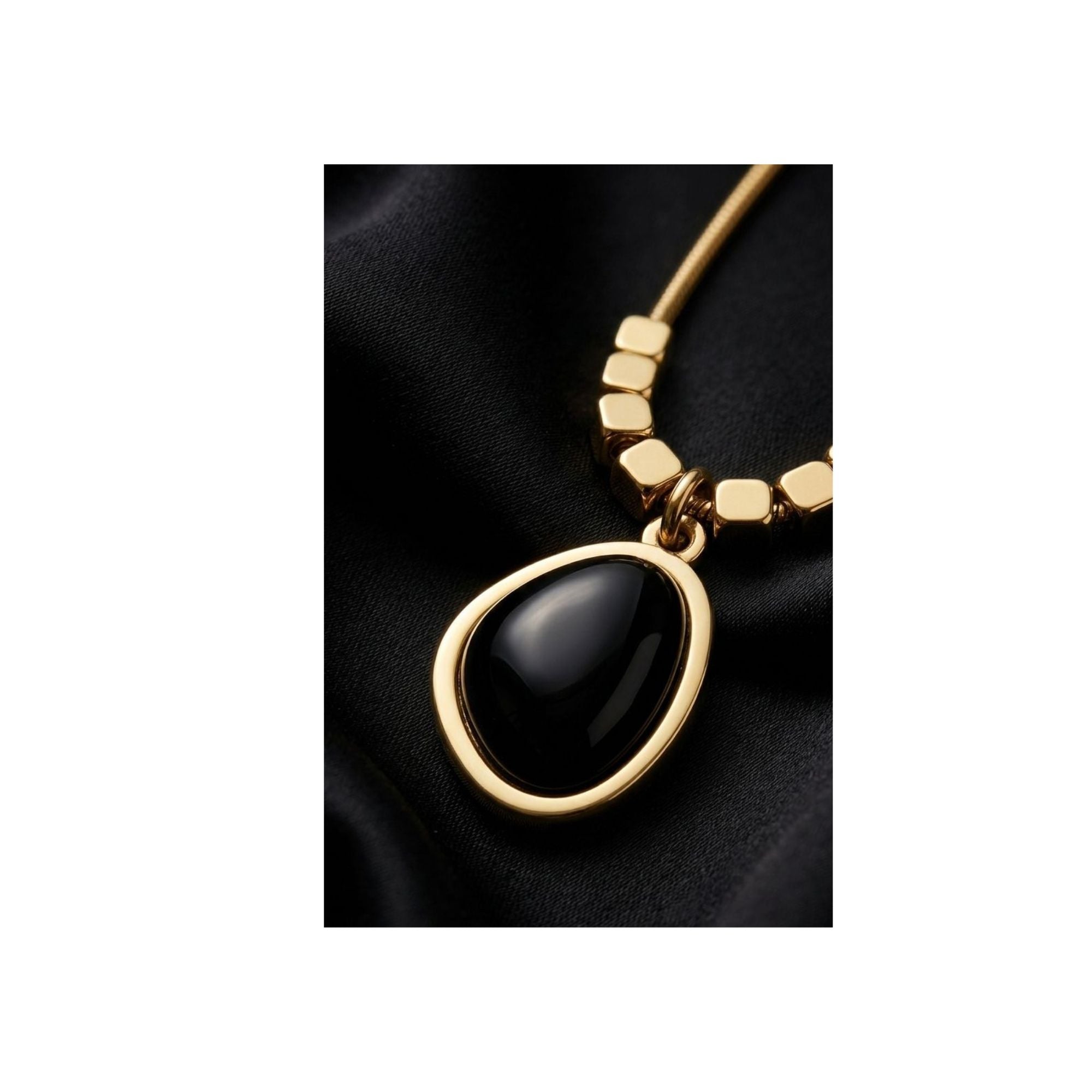 Aura Collection – Noir Aura Pendant Necklace