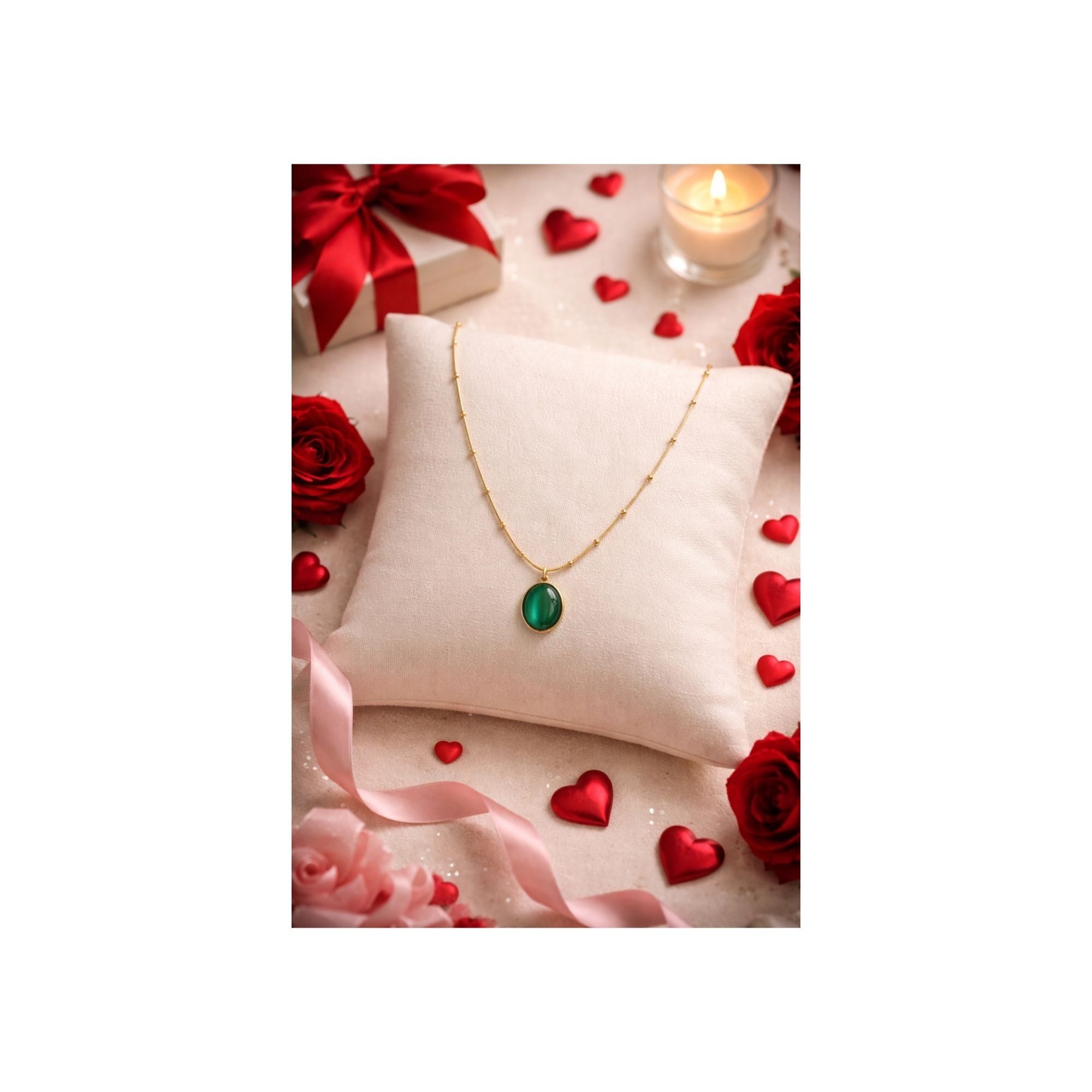 Vintage Emerald-Green Oval Cabochon Necklace – 304 Anti-Tarnish Gold Stainless Steel Satellite Chain