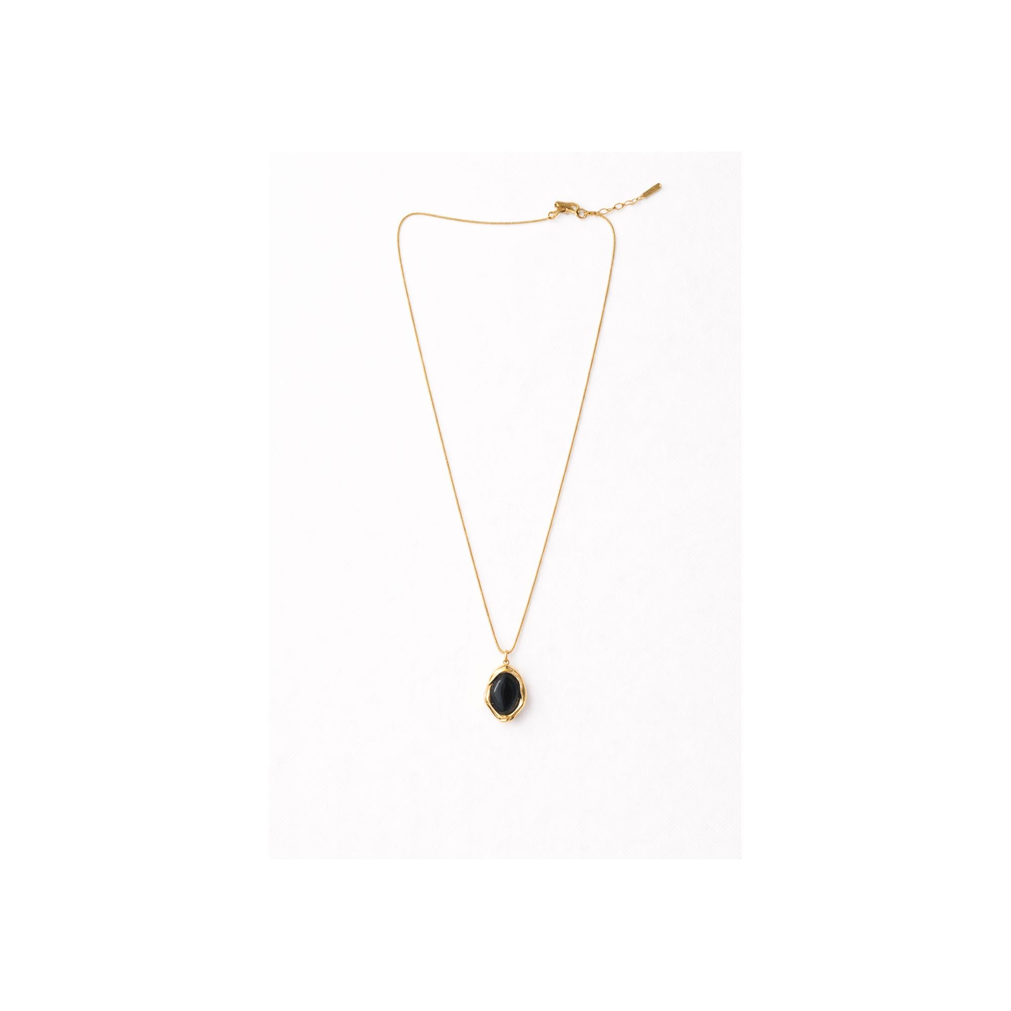 Midnight Oval Pendant Necklace