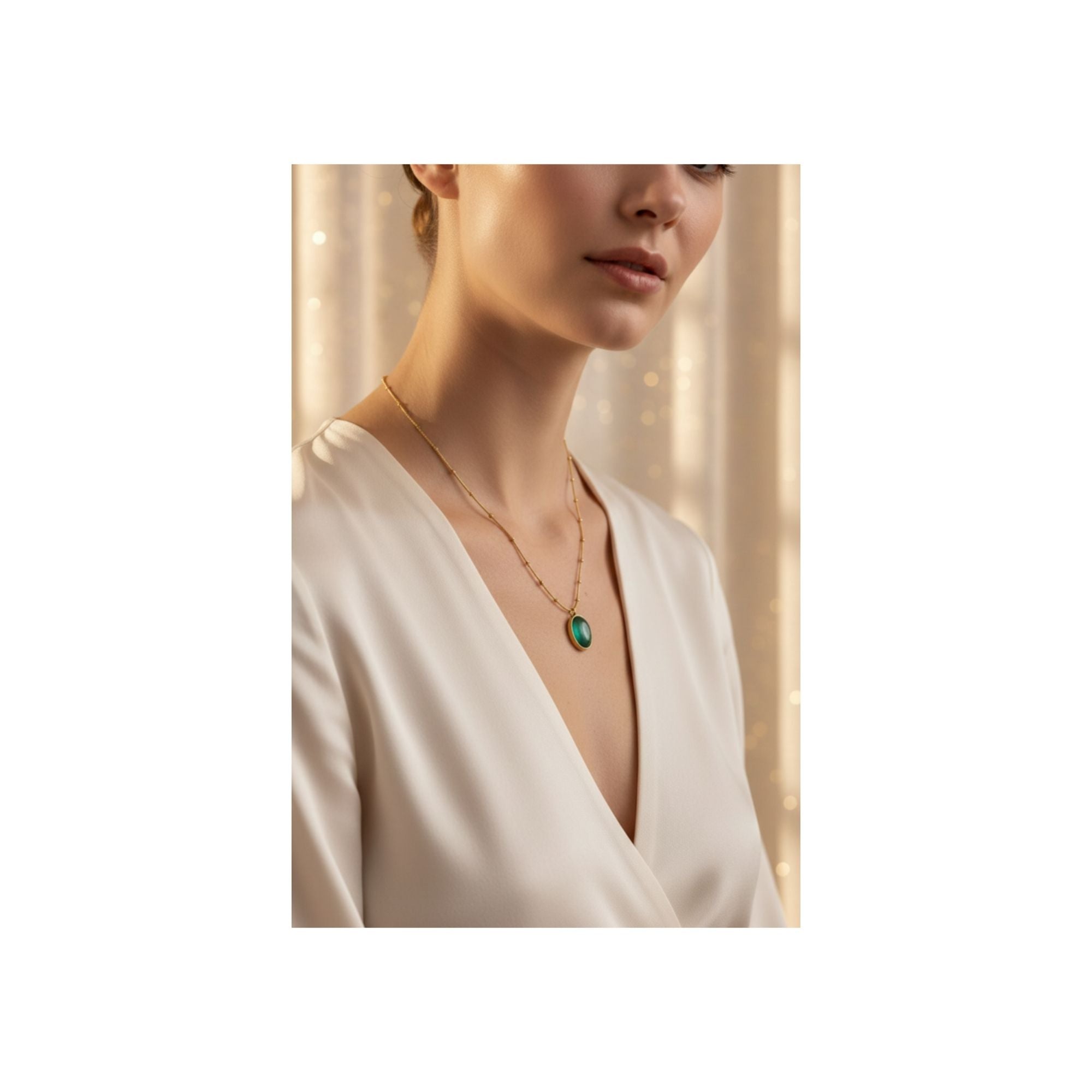 Vintage Emerald-Green Oval Cabochon Necklace – 304 Anti-Tarnish Gold Stainless Steel Satellite Chain